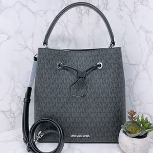 Michael Kors Suri Large Bucket Bag